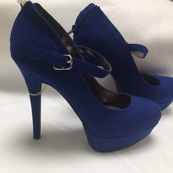 🚫SOLD🚫Material Girls Heels - Picture 2 of 6